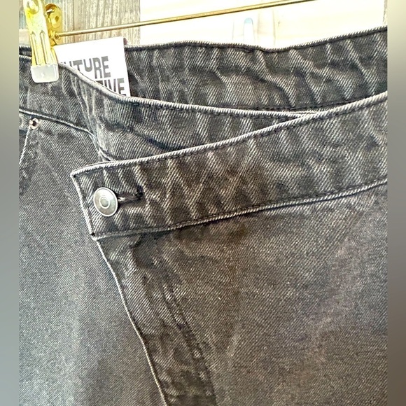WJ2. NWT Future Collective High-Rise Overlap Waist Straight Leg Jeans 16W/18W - Picture 3 of 3